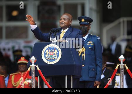 Nairobi, Kenia. 13. September 2022. Der Präsident von Uganda, Yoweri Kaguta Museveni, spricht bei der Vereidigung von Präsident William Ruto im Kasarani-Stadion. William Ruto, der eine frostige Beziehung zu seinem früheren Chef Uhuru Kenyatta hatte, ist jetzt Kenias fünfter Präsident. (Foto von John Ochieng/SOPA Images/Sipa USA) Quelle: SIPA USA/Alamy Live News Stockfoto