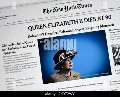 Ein Screenshot der Website der New York Times berichtet über den Tod von Königin Elizabeth. Stockfoto