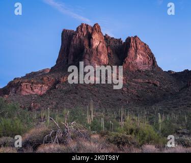 Three Sisters Summit in den Superstition Mountains von Arizona Stockfoto