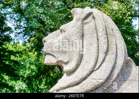 Stone Lion Sculpture, Ontario Government Building am Exhibition Place, Toronto, Kanada Stockfoto