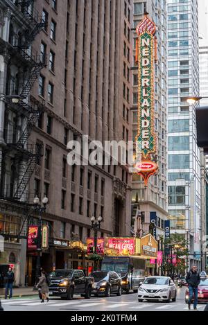 James M. Nederlander Theatre, ein Theater in West Randolph Street im Schleifenbereich von Downtown Chicago, Illinois, USA Stockfoto