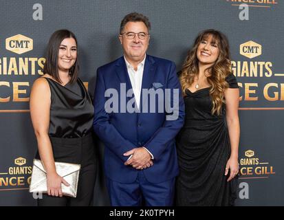 Jenny Gill Van Valkenburg, Vince Gill, Corrina Grant Gill besuchen CMT Giants: Vince Gill am 12. September 2022 im Fisher Center for the Performing Arts in Nashville, Tennessee. Foto: Amiee Stubbs/imageSPACE/MediaPunch Stockfoto