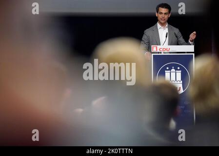 Hamburg, Deutschland. 13. September 2022. Christoph Ploß, Parteivorsitzender der CDU in Hamburg, spricht vor dem Landesausschuss der CDU Hamburg im Musiksaal im Besenbinderhof. Kredit: Marcus Brandt/dpa/Alamy Live Nachrichten Stockfoto