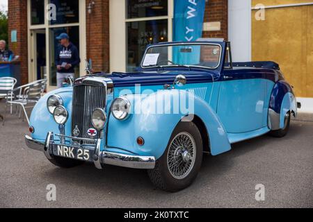 Alvis TC 21/100 2-Türer-Coupé ‘NRK 25’, ausgestellt auf der Juni-Scramble, die am 19.. Juni 2022 im Bicester Heritage Centre stattfand Stockfoto