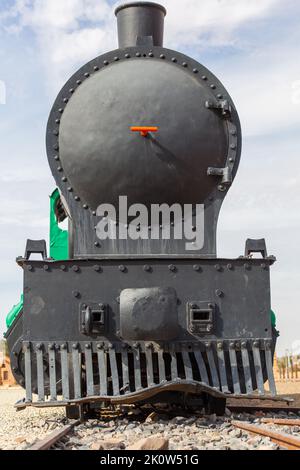 Al Ula, Saudi-Arabien – restaurierter Hejaz-Eisenbahnzug, der vom Osmanischen Reich gebaut wurde Stockfoto
