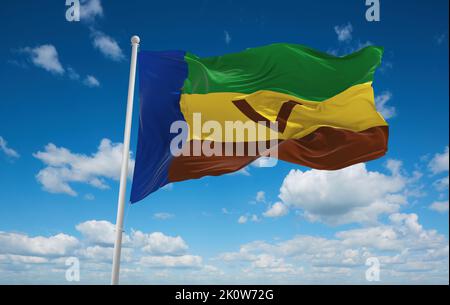 Flagge von Venda 1973 1994, afrika bei bewölktem Himmel Hintergrund, Panoramablick. Flagge, die ausgestorbenes Land, ethnische Gruppe oder Kultur, regionale Autorit repräsentiert Stockfoto