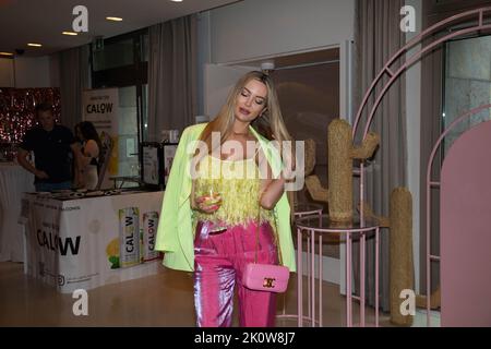 Christine Evers aka vogueuplikethis beim mates Date Influencer Event auf der Berlin Fashion Week Frühjahr/Sommer 2023 in der Berliner Freiheit. Berlin Stockfoto