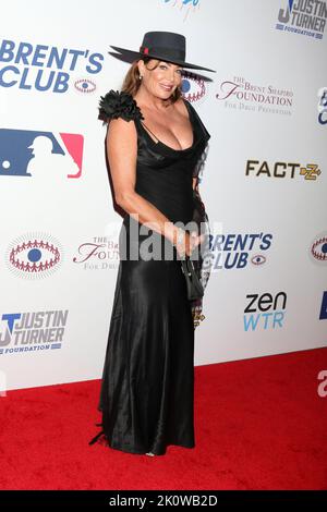 LOS ANGELES - SEP 10: Kelly LeBrock beim Summer Spectacular zugunsten der Brent Shapiro Foundation im Beverly Hilton Hotel am 10. September 2022 in Beverly Hills, CA Stockfoto