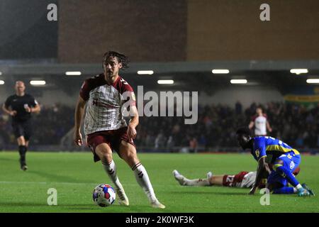 Merton, Großbritannien. 13. September 2022. Louis Appr #9 von Northampton Town dribbt mit dem Ball während des Sky Bet League 2-Spiels AFC Wimbledon gegen Northampton Town im Cherry Red Records Stadium, Merton, Großbritannien, 13.. September 2022 (Foto von Carlton Myrie/News Images) in Merton, Großbritannien am 9/13/2022. (Foto von Carlton Myrie/News Images/Sipa USA) Quelle: SIPA USA/Alamy Live News Stockfoto