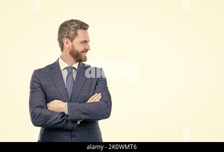 Vertrauen ist das beste Outfit. Selbstbewusster Mann in formellem Anzug. Vertrauenskonzept Stockfoto