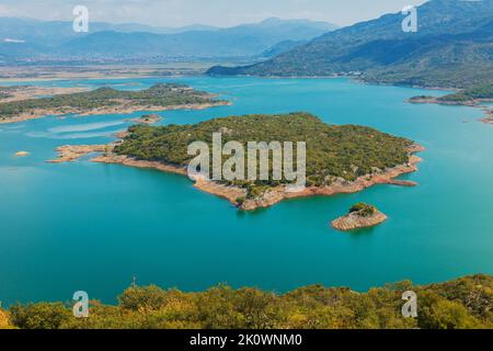 Blick auf den Skadar-See von den Höhen Stockfoto