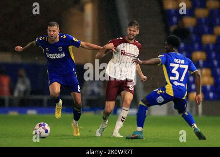 Merton, Großbritannien. 13. September 2022. Jon Guthrie #5 von Northampton Town in Aktion während des Sky Bet League 2-Spiels AFC Wimbledon gegen Northampton Town im Cherry Red Records Stadium, Merton, Großbritannien, 13.. September 2022 (Foto von Carlton Myrie/News Images) in Merton, Großbritannien am 9/13/2022. (Foto von Carlton Myrie/News Images/Sipa USA) Quelle: SIPA USA/Alamy Live News Stockfoto