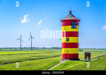 Leuchtturm Pilsum in Greetsiel, Krummhoern, Nordsee, Deutschland Stockfoto