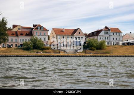 Weißrussland, Minsk - 12. september 2022: Die Oberfläche des Flusses svisloch con Nemiga Stockfoto