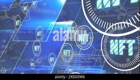 Abbildung des Scannens des Scope mit nft-Text und Datenverarbeitung über Quadraten auf schwarzem Hintergrund Stockfoto