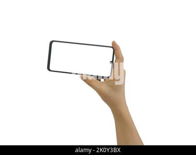 Männliche Hand hält Handy mit leerem Bildschirm isoliert auf weißem Hintergrund. Clipping-Pfad gehören Stockfoto