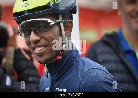 Namur, Belgien. 14. September 2022. Der Eritreier Biniam Girmay Hailu von der Intermarche Wanty-Gobert-Materiaux beim Start des eintägigen Radrennens Grand Prix de Wallonie (199,6km) von Blegny zur Citadelle de Namur, in Namur, Mittwoch, 14. September 2022. BELGA FOTO DAVID STOCKMAN Kredit: Belga Nachrichtenagentur/Alamy Live News Stockfoto