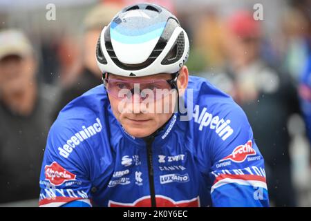 Namur, Belgien. 14. September 2022. Der Niederländer Mathieu van der Poel von Alpecin-Deceuninck beim Start des eintägigen Radrennens Grand Prix de Wallonie (199,6km) von Blegny zur Citadelle de Namur, in Namur, Mittwoch, 14. September 2022. BELGA FOTO DAVID STOCKMAN Kredit: Belga Nachrichtenagentur/Alamy Live News Stockfoto