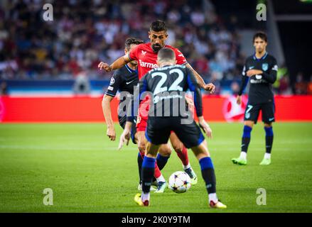 Kerem Demirbay (Leverkusen) Bayer Leverkusen - Atletico Madrid 13.09.2022, Fussball; Saison 2022/23 Foto: Moritz Müller Copyright (nur für journalis Stockfoto
