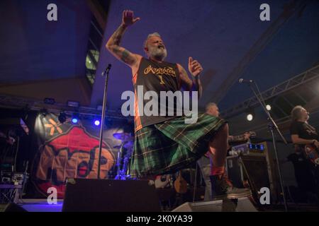 13. September 2022, Bologna, Emilia-Romagna, Israel: Die Piazza Lucio Dalla (Nervi-Baldachin) wurde für die Ramblers der Stadt Modena beleuchtet. (Bild: © Carlo Verbani/Pacific Press via ZUMA Press Wire) Stockfoto