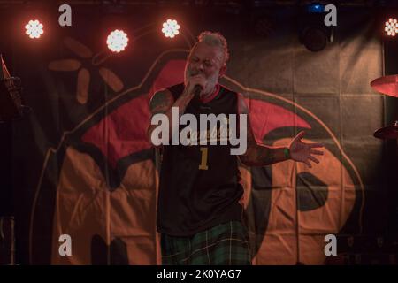 13. September 2022, Bologna, Emilia-Romagna, Israel: Die Piazza Lucio Dalla (Nervi-Baldachin) wurde für die Ramblers der Stadt Modena beleuchtet. (Bild: © Carlo Verbani/Pacific Press via ZUMA Press Wire) Stockfoto