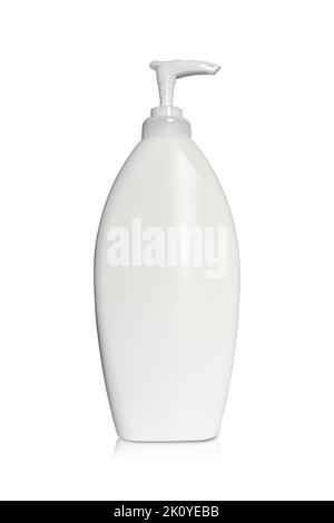 Leere weiße Kosmetikflaschen mockup isoliert auf weißem Hintergrund enthalten Clipping Pfad. Design-Produkt für Creme, Schaum, Shampoo. Stockfoto