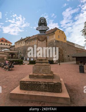 Statue von Louis Raduit De Souches vor der Burg Spilberk (Hrad Špilberk) Brno, Tschechische Republik Stockfoto