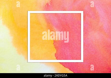 Abstrakte Kunst Hintergrund hellrot und gelb Farben mit weißem quadratischen Rahmen. Aquarellmalerei auf Leinwand mit sanftem rosa Farbverlauf. Fragment des Artwors Stockfoto