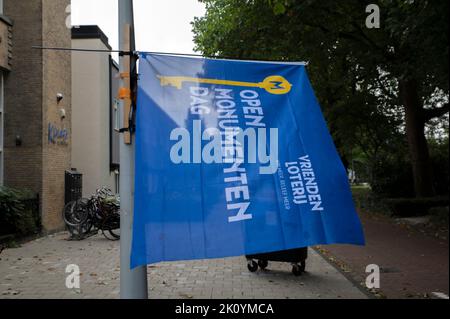 Öffnen Sie Die Flagge Von Monumenten Dag In Amsterdam, Niederlande 10-9-2022 Stockfoto