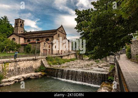 Kirche von San Francesco d'Assisi in Fiumalbo Stockfoto