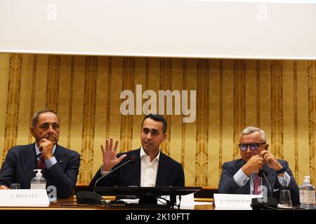 Neapel, Italien. 13. September 2022. Luigi Di Maio, Außenminister der italienischen Regierung, Vorsitzender der Partei Movimento Civico, spricht am 13. September 2022 bei der Industriellen Union von Neapel, Italien. (Foto: Pasquale Gargano/Pacific Press/Sipa USA) Quelle: SIPA USA/Alamy Live News Stockfoto