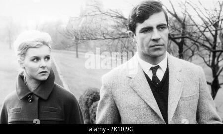 Eine ART LIEBEVOLLER Anglo-Amalgamated Film aus dem Jahr 1962 mit June Ritchie und Alan Bates Stockfoto