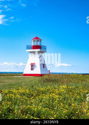 Leuchtturm Carleton-sur mer, pointe Tracadigash, Baie-des-Chaleurs, Gaspesia, Quebec, Kanada Stockfoto