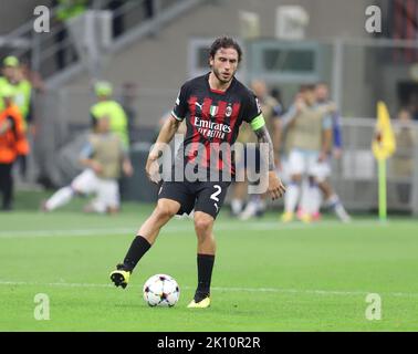 Mailand september 14 2022 G. Meazza Stadium UEFA Champions League 2022/23 AC Mailand Dinamo Zagabria auf dem Foto :Davide Calabria Antonio Saia Kredit: Christian Santi/Alamy Live News Stockfoto