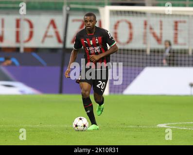 Mailand september 14 2022 G. Meazza Stadium UEFA Champions League 2022/23 AC Mailand Dinamo Zagabria auf dem Foto :Pierre Kalulu Antonio Saia Kredit: Christian Santi/Alamy Live News Stockfoto