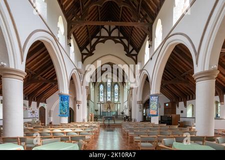 St Mary's Church in Liss Village, Hampshire, England, Großbritannien. Blick auf das Innere Stockfoto