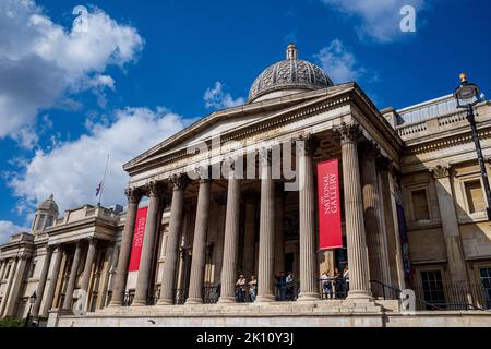 National Gallery London am Trafalgar Square im Zentrum von London. Gegründet 1824. Stockfoto