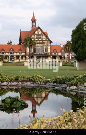 Altes Badehaus und aktuelles Museum, Rotorua Stockfoto