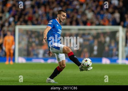 Glasgow, Großbritannien. 14. September 2022. Glasgow Stadium James Sands of Rangers während eines Spiels zwischen Rangers und Napoli im Ibrox Stadium in Glasgow, Schottland, gültig für die UEFA Champions League (Gruppe A). ((6257)/SPP) Credit: SPP Sport Press Photo. /Alamy Live News Stockfoto