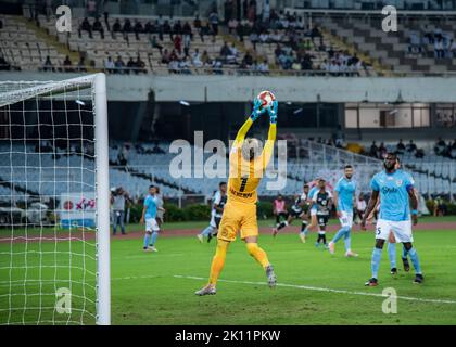 Kalkutta, Indien. 14. September 2022. Verschiedene Momente des Halbfinales 1. des Indian Oil Durand Cup 2022 131. in Kalkutta im VYBK (Vivekananda Yuva Bharati Krirangan/Salt Lake Stadium) zwischen Mumbai City FC (MCFC) und Mohammedan Sporting (MDSP). Der FC Mumbai City (MCFC) schlägt den Lokalgiganten Mohammedan Sporting (MDSP) um 1-0 Margen durch das Tor in der letzten Minute von Bipin Singh (Jersey No-29). (Foto von Amlan Biswas/Pacific Press) Quelle: Pacific Press Media Production Corp./Alamy Live News Stockfoto