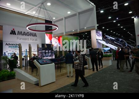 14. August 2022, Detroit, Michigan, USA: Magna International zeigt auf der Detroit Auto Show 2022 (Foto: © Alexis Doty/ZUMA Press Wire) Stockfoto