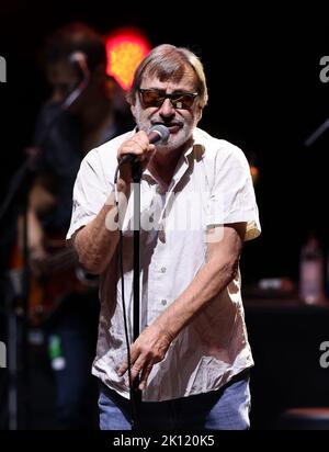 Miami, Vereinigte Staaten Von Amerika. 14. September 2022. HOLLYWOOD, FL 14. SEPTEMBER: Southside Johnny & The Asbury Jukes treten am 14. September 2022 in Hollywood bei Hard Rock Live im Seminole Hard Rock Hotel & Casino auf. Florida. (Foto von Alberto E. Tamargo/Sipa USA) Quelle: SIPA USA/Alamy Live News Stockfoto