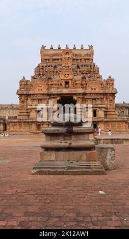 Die erstaunliche Darstellung auf dem Eingang des Brihadeshwara-Tempels, Thanjavur, Tamil Nadu, Indien. Stockfoto