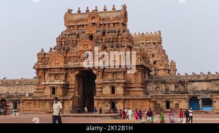 Die erstaunliche Darstellung auf dem Eingang des Brihadeshwara-Tempels, Thanjavur, Tamil Nadu, Indien. Stockfoto