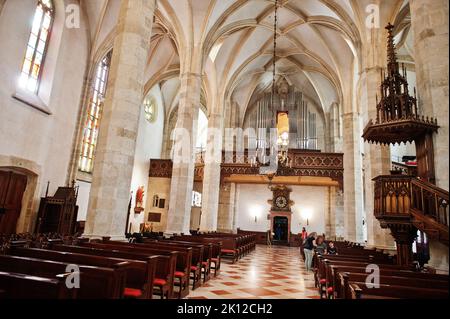 Bratislava, Slowakei - 08. Mai 2022: Kathedrale St. Martin (Dom svateho Martina), Bratislava, Slowakei. Stockfoto