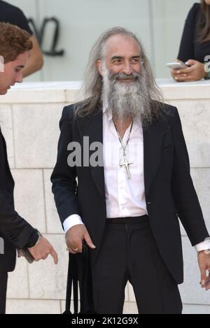 Warren Ellis nimmt an der BLONDEN Filmpremiere beim Venice Film Festival 79. 2022, September 8., Venedig Teil. FAMA © Fausto Marci Stockfoto