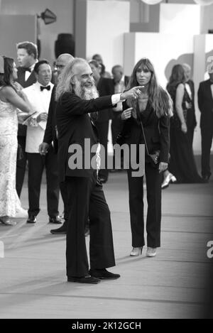 Warren Ellis nimmt an der BLONDEN Filmpremiere beim Venice Film Festival 79. 2022, September 8., Venedig Teil. FAMA © Fausto Marci Stockfoto