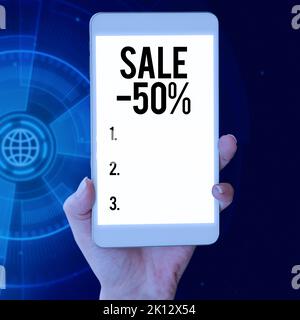 Hand schreiben Zeichen Verkauf 50. Geschäftskonzept Ein Aktionspreis für einen Artikel mit einem Preisverschlag von 50 Prozent Stockfoto