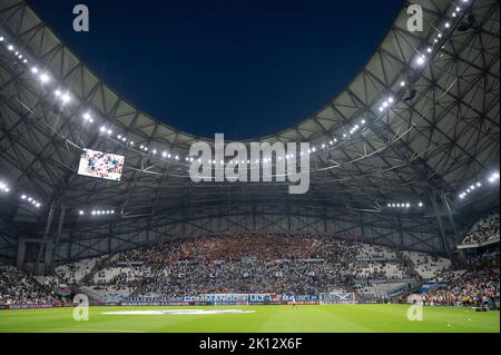 Marseille, Frankreich. 13. September 2022. Fußball: Champions League, Olympique Marseille - Eintracht Frankfurt, Gruppenphase, Gruppe D, Matchday 2, Orange Vélodrome. Das Stadion. Quelle: Sebastian Gollnow/dpa/Alamy Live News Stockfoto