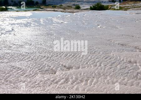 Detail der Pamukkale Travertin-Terrassen, Denizli, Türkei Stockfoto